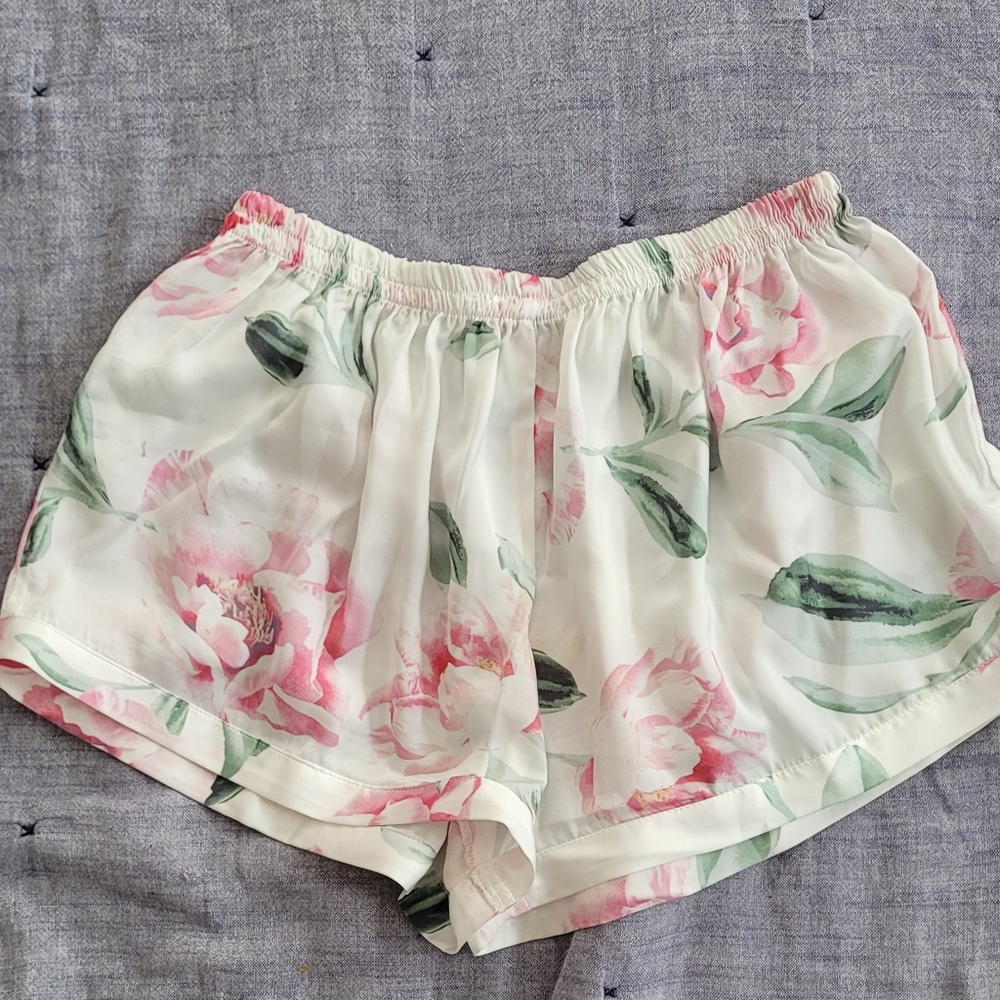 Plum Pretty Sugar Floral Print Pajama Shorts